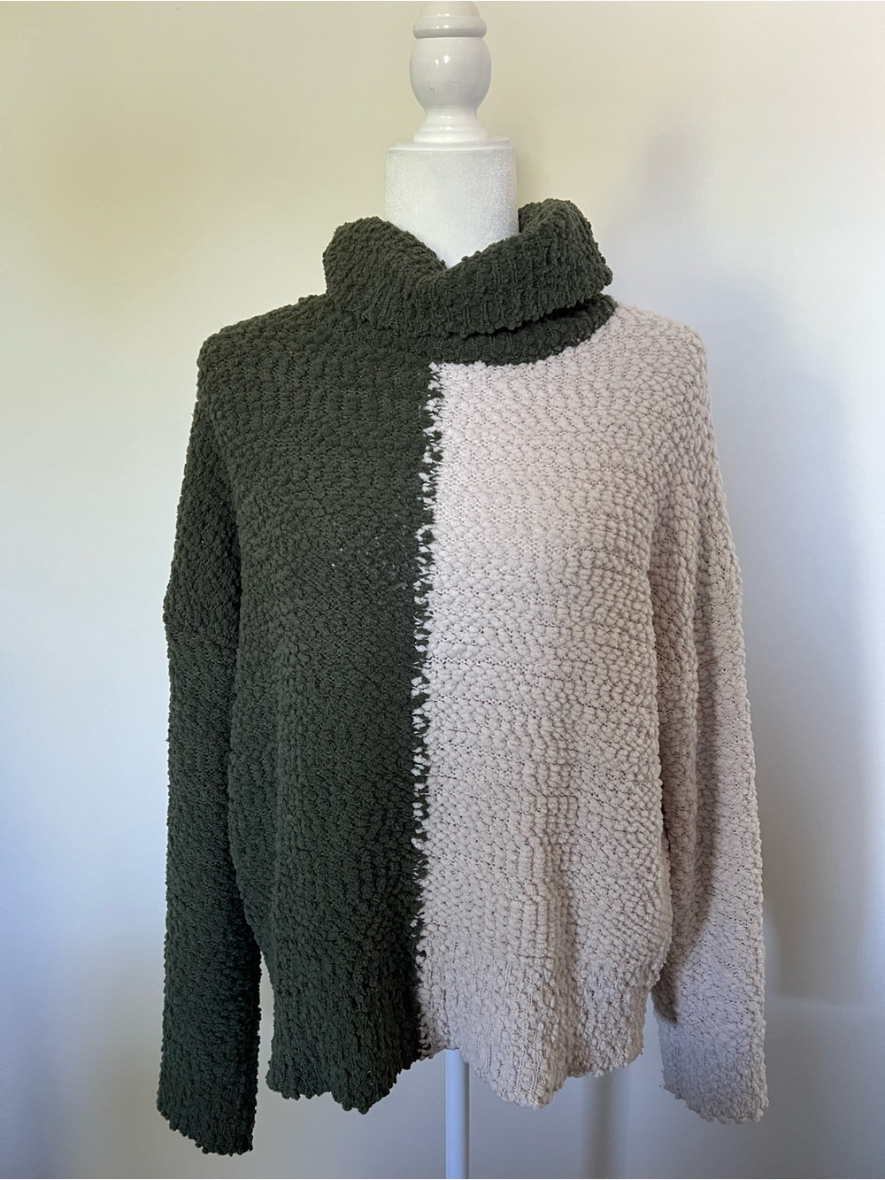 bobeau Split Olive & Cream Cozy Cowl Sweater